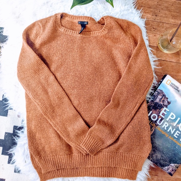 Tahari sweater& HM as gift - Picture 3 of 3